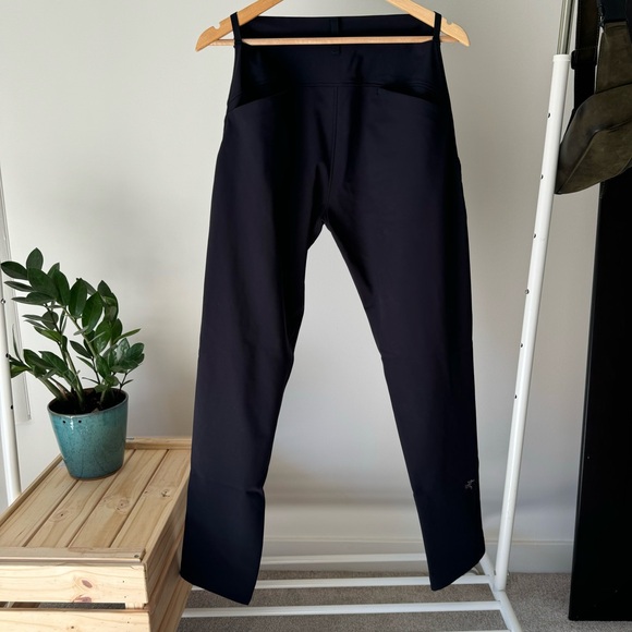 Arc’teryx Women’s Hantun Pant Black - Picture 6 of 8